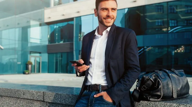 Z klasą w upale, czyli męski smart casual na lato
